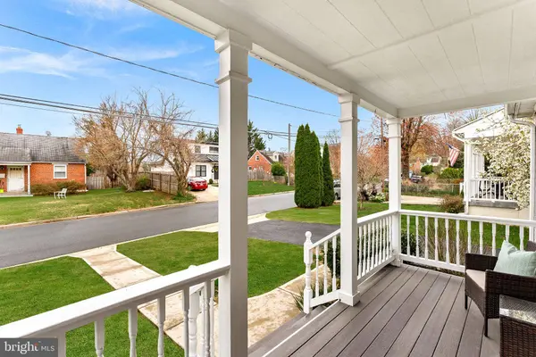 6910 FARRAGUT AVE, Falls Church, VA 22042