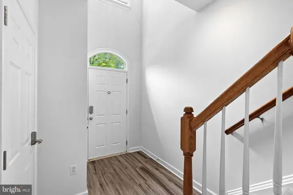 42525 MAGELLAN SQ, Brambleton, VA 20148