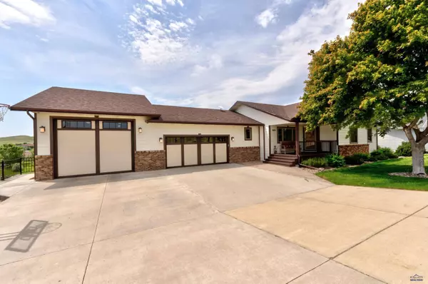 2635 Black Saddle Rd, Rapid City, SD 57703