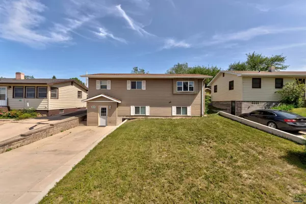 212 E Custer St, Rapid City, SD 57701