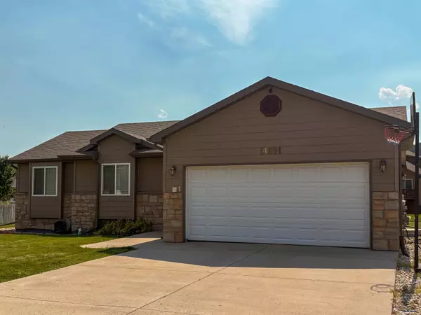 14891 Sun Valley Dr, Summerset, SD 57769