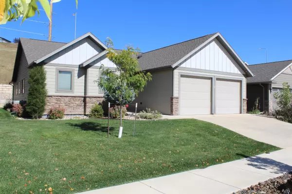 1114 Settlers Creek Place, Rapid City, SD 57701