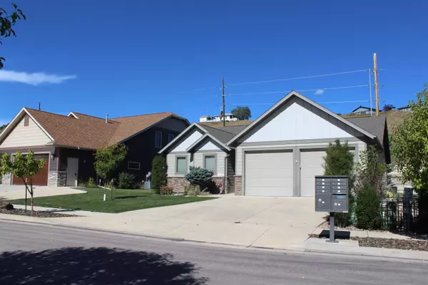 1114 Settlers Creek Place, Rapid City, SD 57701