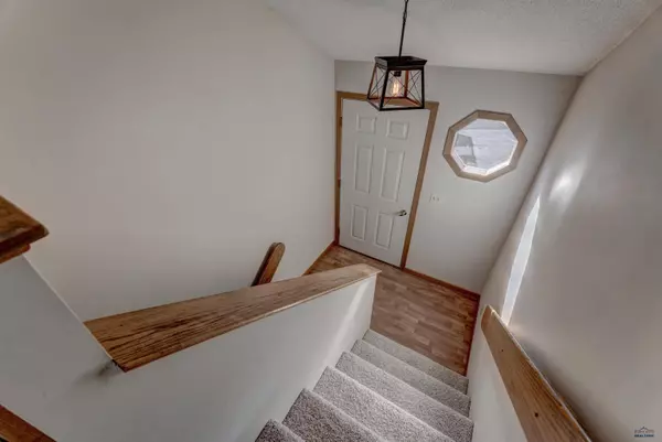 4816 Mountain Springs Ct, Rapid City, SD 57702