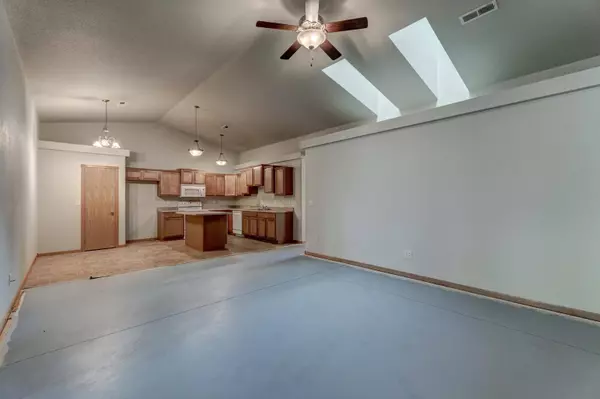 5213 Hayloft Ln, Rapid City, SD 57703