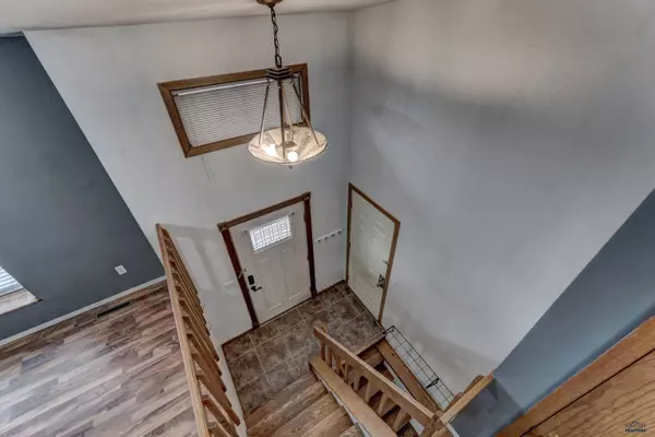 4816 Johnston Dr, Rapid City, SD 57703