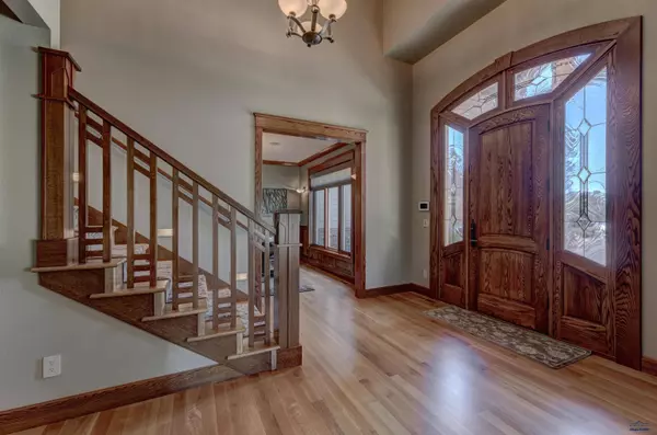 2150 Skyline Ranch Rd, Rapid City, SD 57701