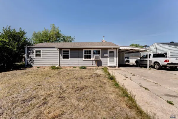 142 E Montana St, Rapid City, SD 57701