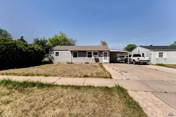 142 E Montana St, Rapid City, SD 57701