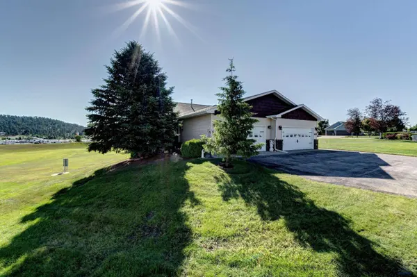 6640 Manchester St, Summerset, SD 57718