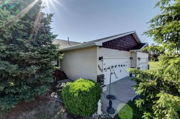 6640 Manchester St, Summerset, SD 57718