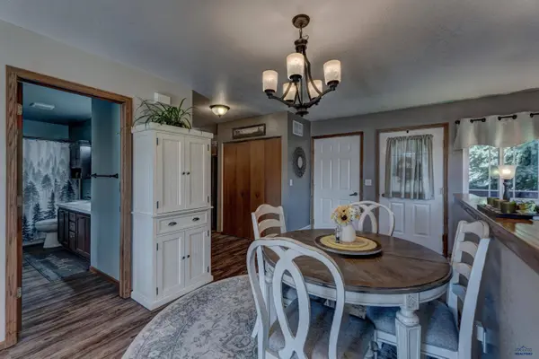 6640 Manchester St, Summerset, SD 57718