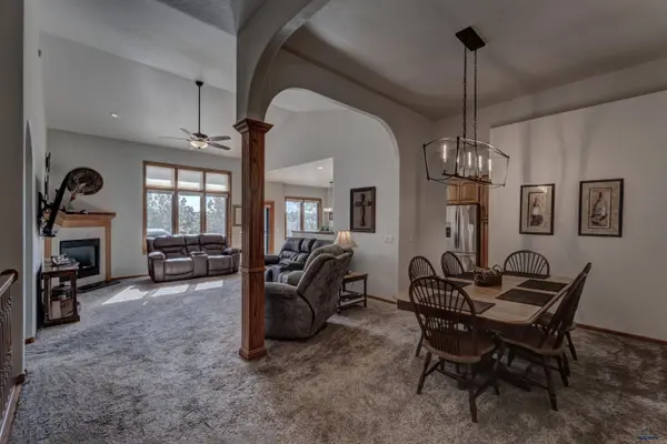 6828 Muirfield Dr, Rapid City, SD 57702