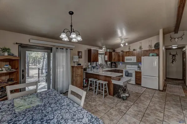 25595 Moonlight Dr, Edgemont, SD 57735