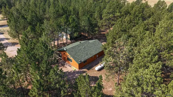 25595 Moonlight Dr, Edgemont, SD 57735