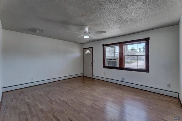 142 E Montana St, Rapid City, SD 57701