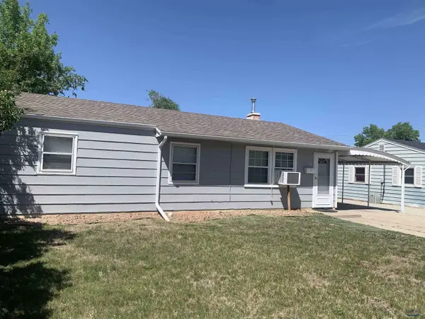 142 E Montana St, Rapid City, SD 57701