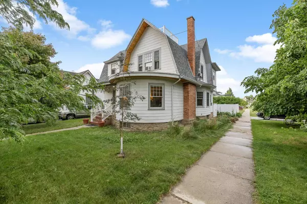 1016 West Boulevard, Rapid City, SD 57701