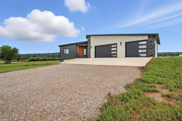 6420 Anderson Road, Summerset, SD 57718