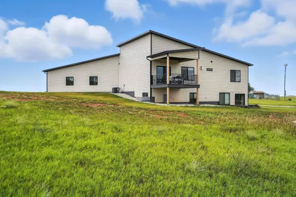 6420 Anderson Road, Summerset, SD 57718