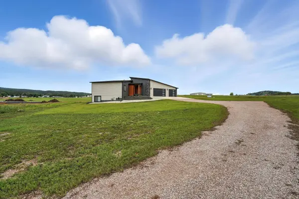6420 Anderson Road, Summerset, SD 57718