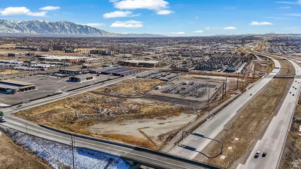 2448 S ANNA CAROLINE DR, West Valley City, UT 84128