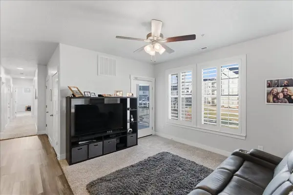 938 W CORAL CHARM WAY #L202, Saratoga Springs, UT 84045