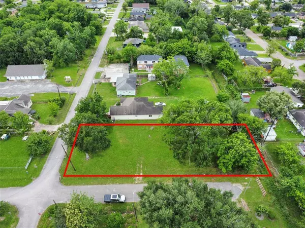 5161 Larkspur ST, Houston, TX 77033