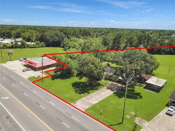 9000 W Highway 6, Alvin, TX 77511