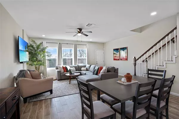 7950 Blue ST, Houston, TX 77028