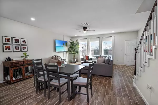 7950 Blue ST, Houston, TX 77028