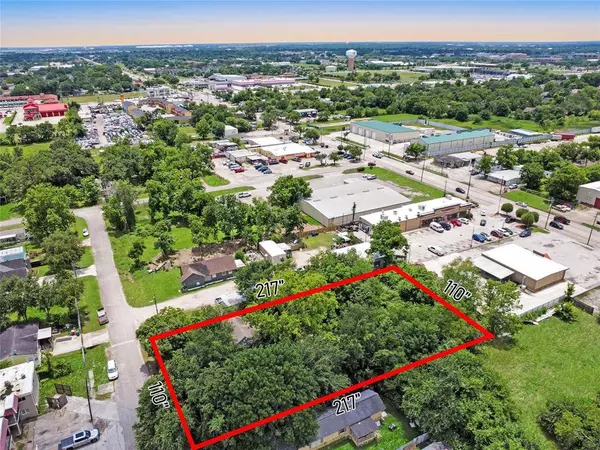 2818 Violet ST, Pasadena, TX 77503