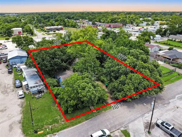 2818 Violet ST, Pasadena, TX 77503