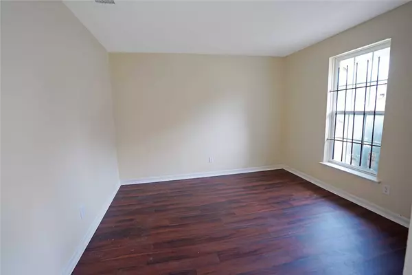 11075 Spottswood DR, Houston, TX 77016