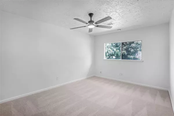 14110 Towne Way DR, Sugar Land, TX 77498