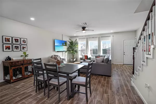 7950 Blue ST, Houston, TX 77028