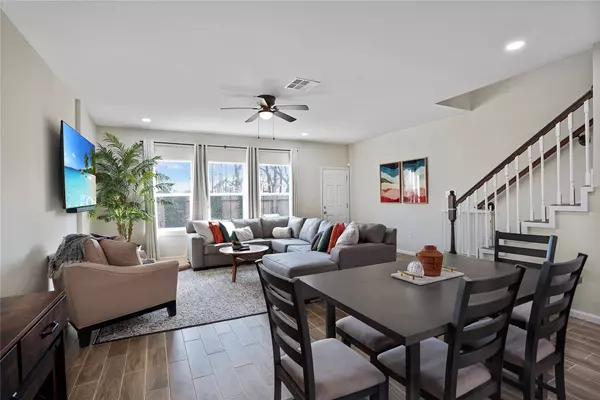 7950 Blue ST, Houston, TX 77028