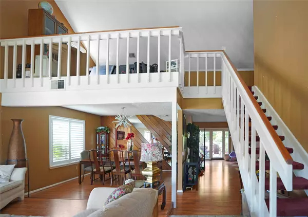 12338 Silo LN, Houston, TX 77071