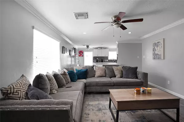 1833 Glenwild DR, Missouri City, TX 77489