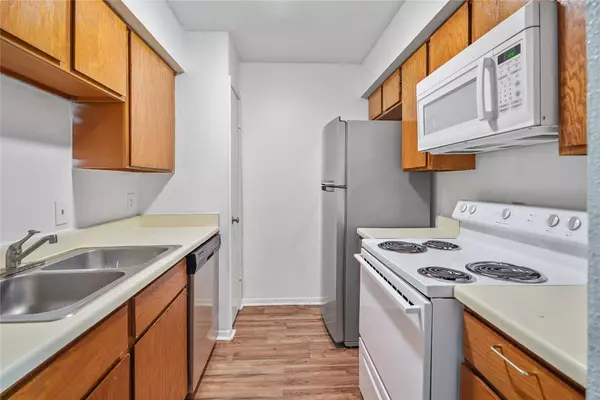 10211 Sugar Branch DR #324, Houston, TX 77036