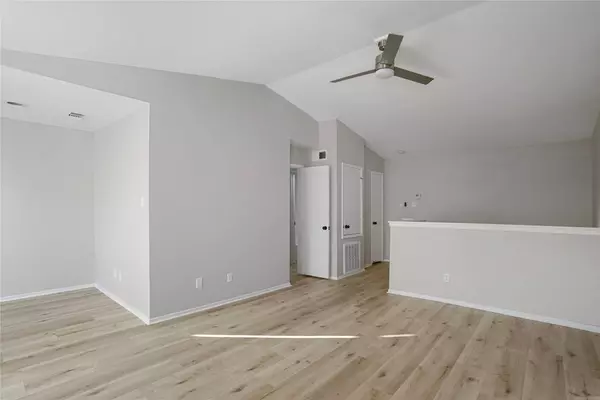 6633 W Airport BLVD #1208, Houston, TX 77035