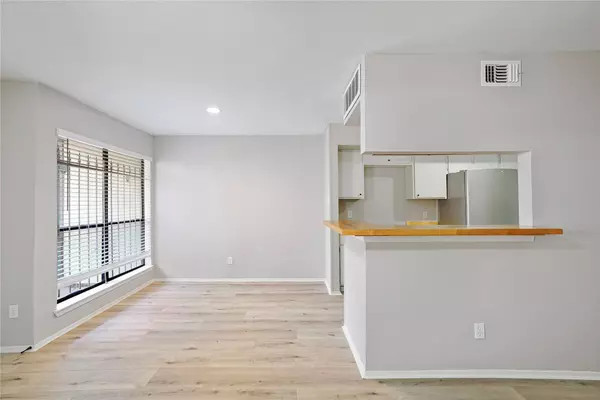 6633 W Airport BLVD #1208, Houston, TX 77035