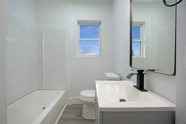 8505 Denby ST, Houston, TX 77012