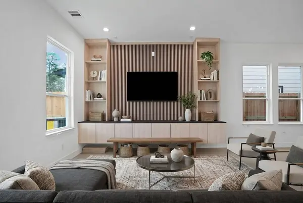 6208 Cebra ST, Houston, TX 77091