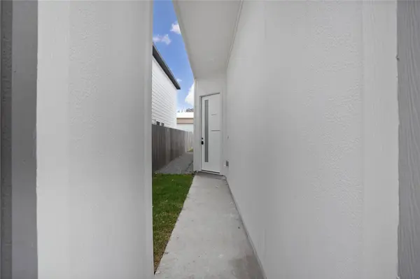 6208 Cebra ST, Houston, TX 77091