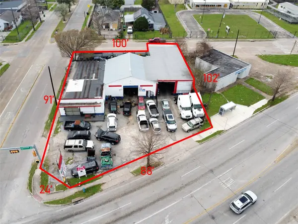 3801 Lockwood DR, Houston, TX 77026