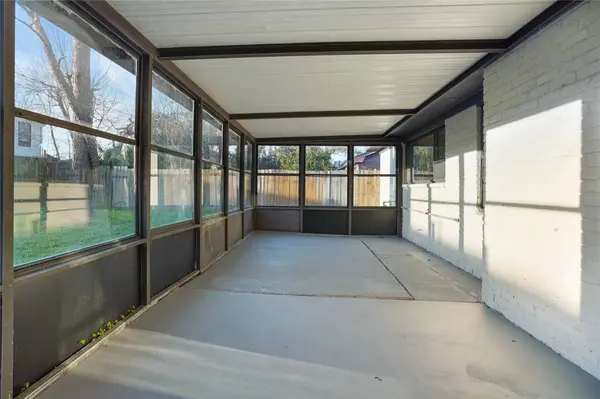 11822 S Perry AVE, Houston, TX 77071