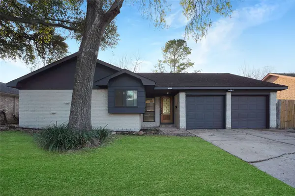 11822 S Perry AVE, Houston, TX 77071