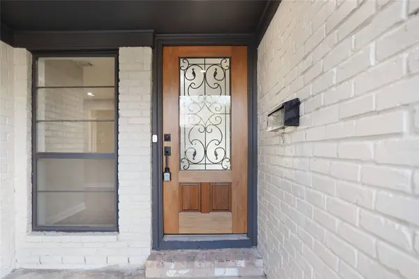 11822 S Perry AVE, Houston, TX 77071