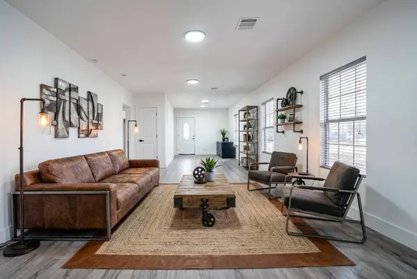 8505 Denby ST, Houston, TX 77012